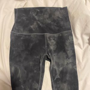 Lulu lemon Align legging patterned, size 2
